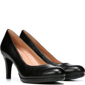 Naturalizer Michelle Black Heels